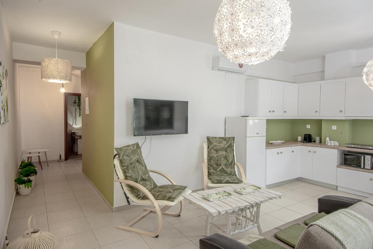 Chrisambelos Apartments Істрон Екстер'єр фото