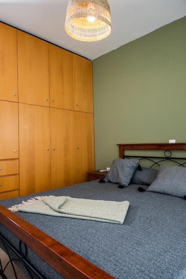Chrisambelos Apartments Істрон Екстер'єр фото