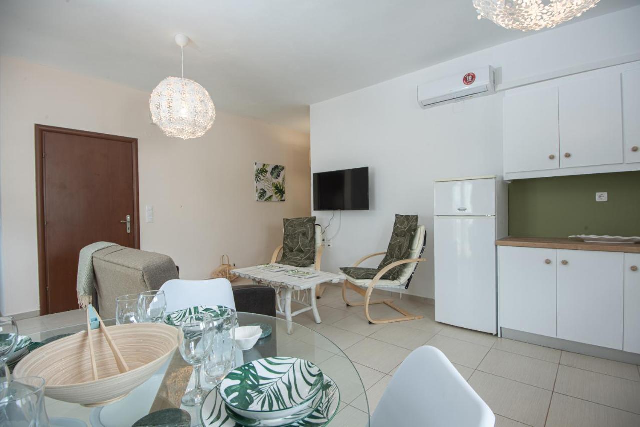 Chrisambelos Apartments Істрон Екстер'єр фото